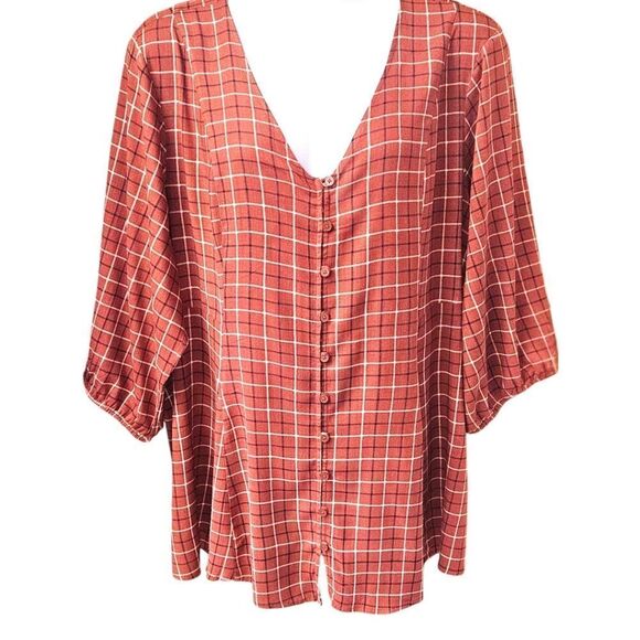 TORRID FIT & FLARE Red & Black Plaid Rayon Slub Button- Up Shirt Size 3X - Picture 2 of 14